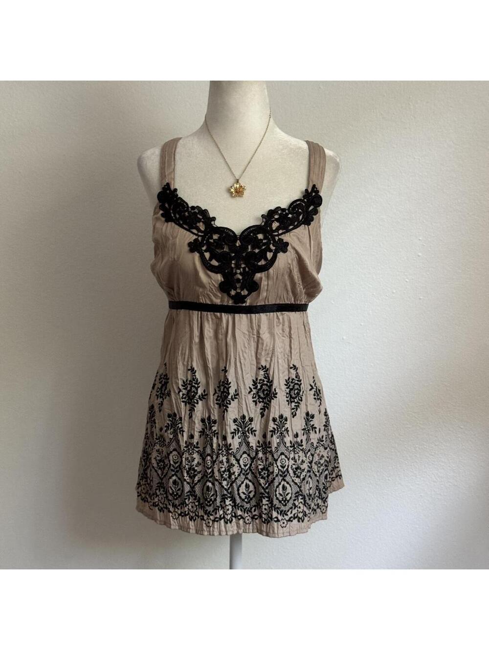 ੈ✩‧₊˚y2k beige and black babydoll blouse with waist tie